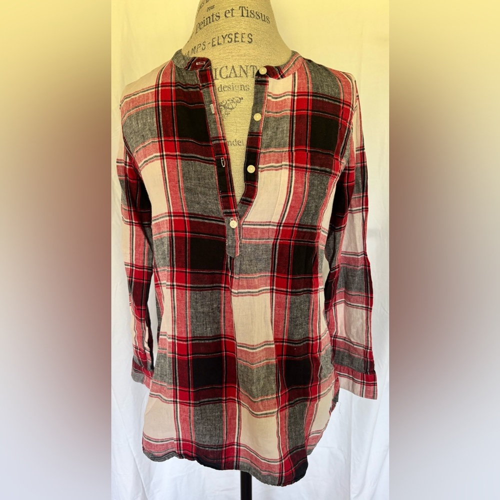 Old Navy Women’s Linen Tunic Blouse in Red/Black Plaid Sz S